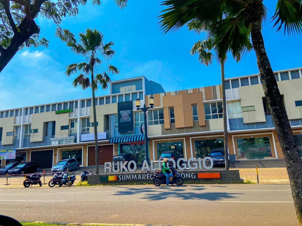 Aloha Guest House - 1 Male Only Tangerang Esterno foto